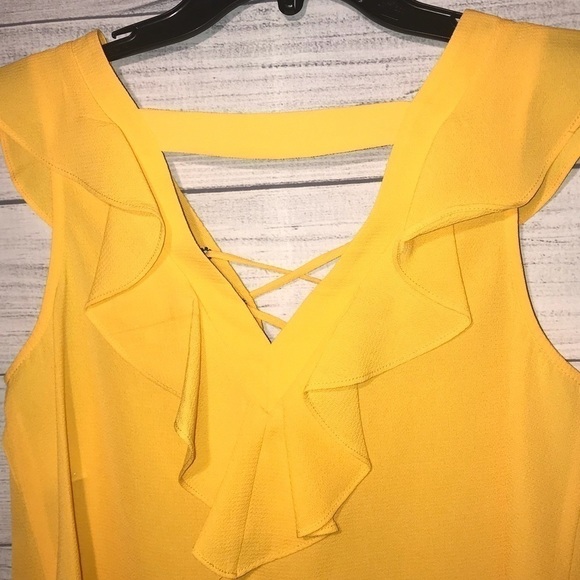 NWT A. Byer Yellow Reversible Blouse - Picture 4 of 6